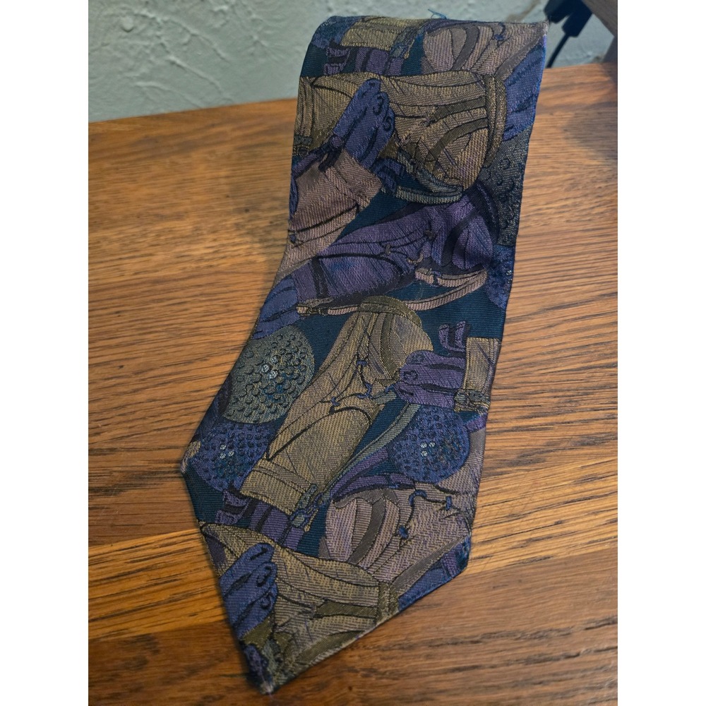 Geoffrey Beene Mens Silk Tie Golf Bags Balls Purple Gold 60" x 4" USA Made